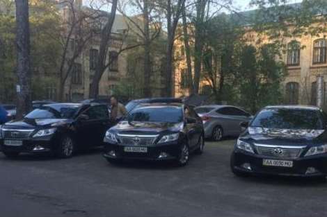 НАБУ почало розслідування щодо Генпрокуратури через закупівлю авто всупереч забороні