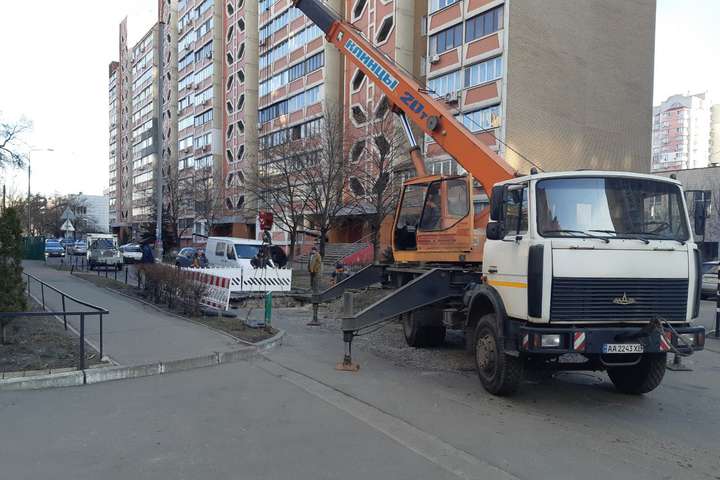 У Києві півсотні будинків залишилися без тепла і гарячої води