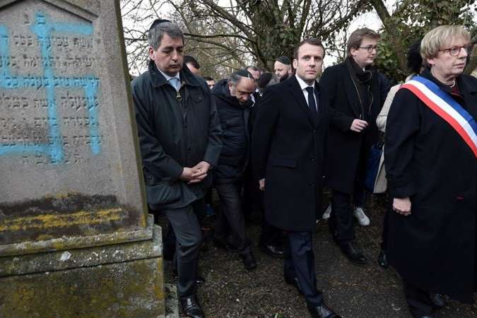 Вандали осквернили 90 єврейських могил у Франції