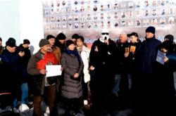 «Біла балаклава» під час мітингу на підтримку «політв’язнів» у листопаді 2018-го
