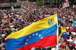 Болтон звернувся до венесуельських військових