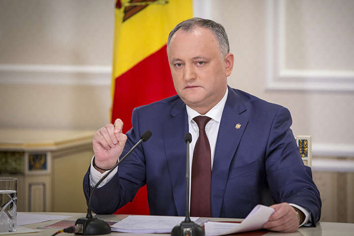 Молдова не пустила до президента Додона російських журналістів