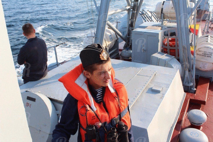 У РФ сьогодні обстежать двох поранених моряків 