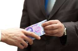 Начальнику управління Київської ОДА оголошено підозру в хабарництві