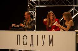 Подкуп, странные наряды и 100 претендентов: что осталось за кадром первого выпуска проекта «Подиум»