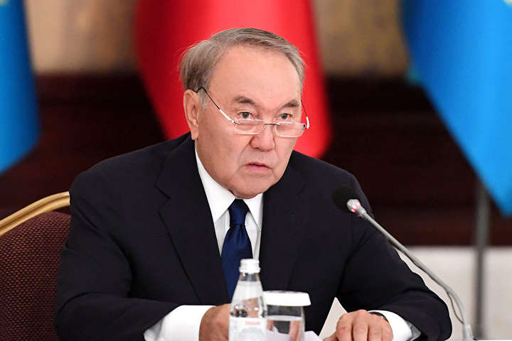 Президент Казахстану відправив у відставку уряд 