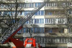 Пожежа виникла у квартирі на 4-му поверсі 