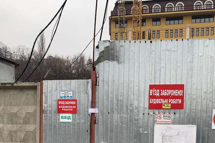 Суд зупинив скандальне будівництво в історичній частині Києва