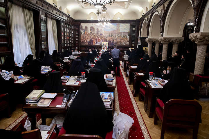 Румыния назвала условия признания Православной церкви Украины