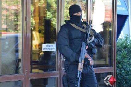 У школах і дитсадках Миколаєва проведено 135 обшуків: поліція вилучила «неїстівне» масло 