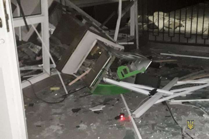 В Харькове злоумышленники взорвали два банкомата