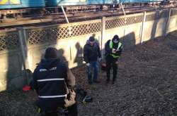 На місці знахідки тіла  працювали слідчо-оперативні групи  