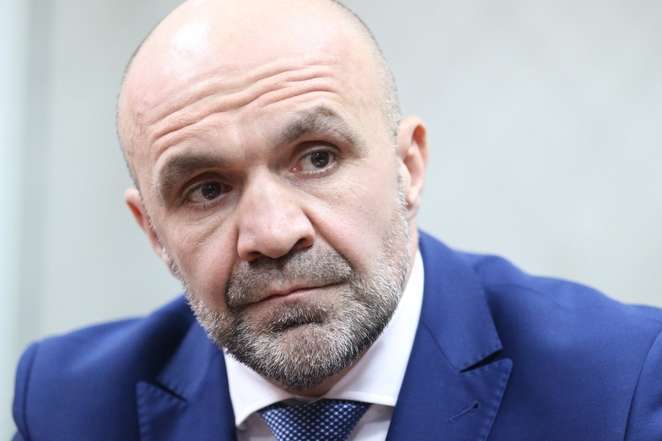 <p>За Мангера внесли заставу, і він вийшов на роботу</p> - Мангер повідомив, що за ним постійно наглядають два бійці «Альфи»