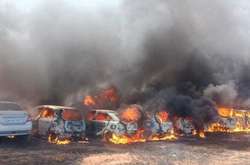 На авіасалоні в Індії згоріли 300 автомобілів