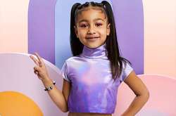 Пятилетняя дочь Ким Кардашян снялась для своей первой глянцевой обложки