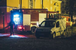 На місці працювало дві одиниці пожежної техніки та близько 10 рятувальників