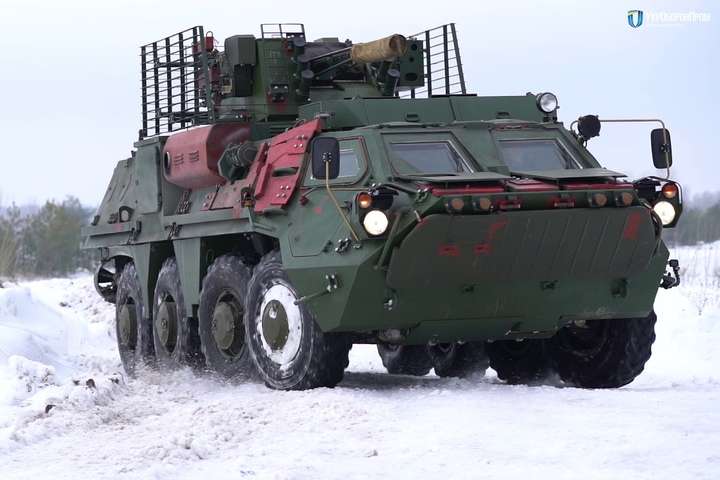 В Україні завершують випробування БТР-4 з новими корпусами