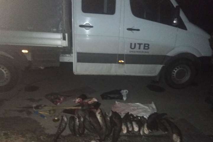 В зоні ЧАЕС поліція затримала рибалок-браконьєрів (фото)