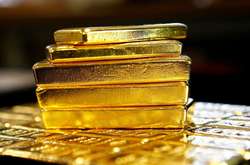 «Приватбанк» каждую неделю продает по 3 кг золота