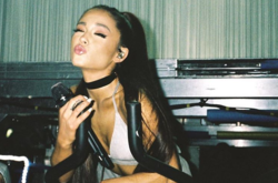 Ариана Гранде стала самой популярной девушкой в Instagram