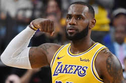 Леброн Джеймс