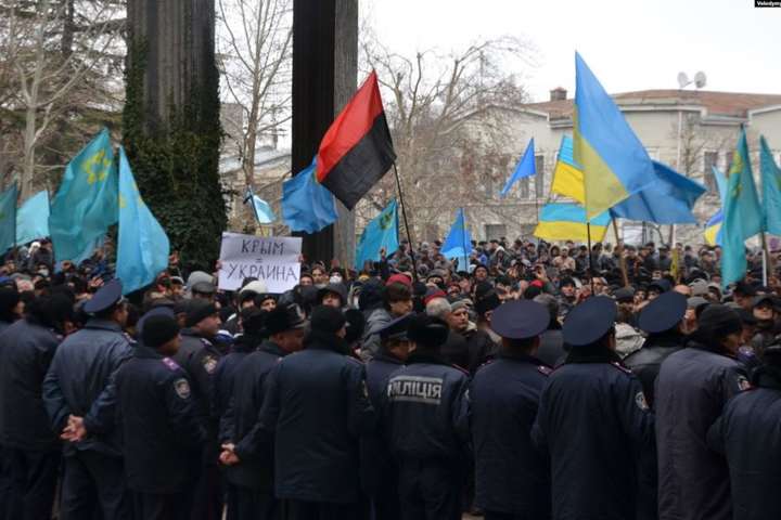 В окупованому Сімферополі вивісили банер «Росія — геть!»