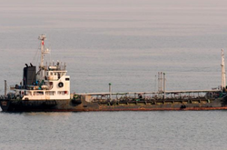 Російський танкер Tantal передавав пальне кораблю КНДР в обхід санкцій