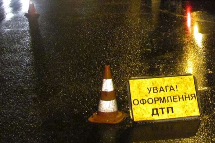На Київщині п’яний таксист збив на смерть пішохода і втік 