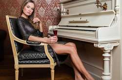 В сети показали самую красивую женщину-копа