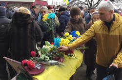 Євгенія Фурсова поховали на центральній алеї кладовища Дружківки