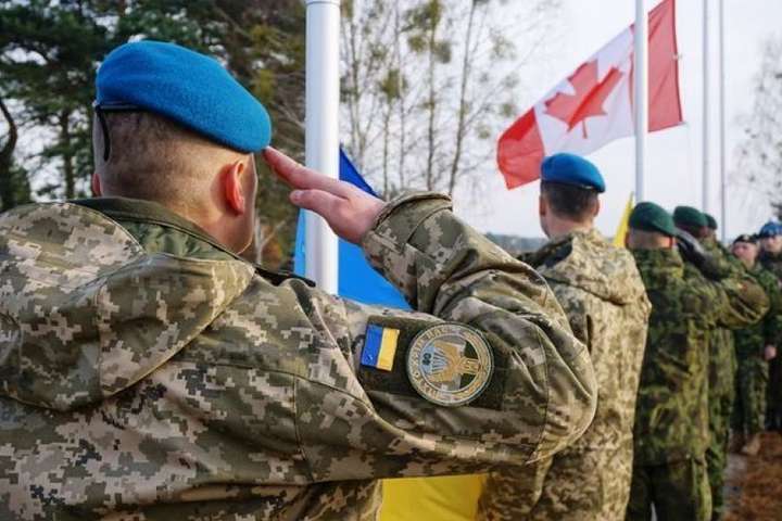 Канадські консерватори підтримали надання Україні летальної зброї