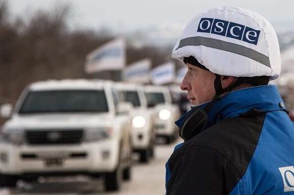 Боевики «ЛНР» обстреляли наблюдателей ОБСЕ