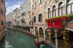 У Венеції туристів змусять платити за короткострокові відвідини міста