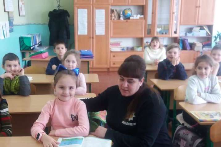 На Одещині поліцейські проводять зі школярами уроки безпеки в інтернеті