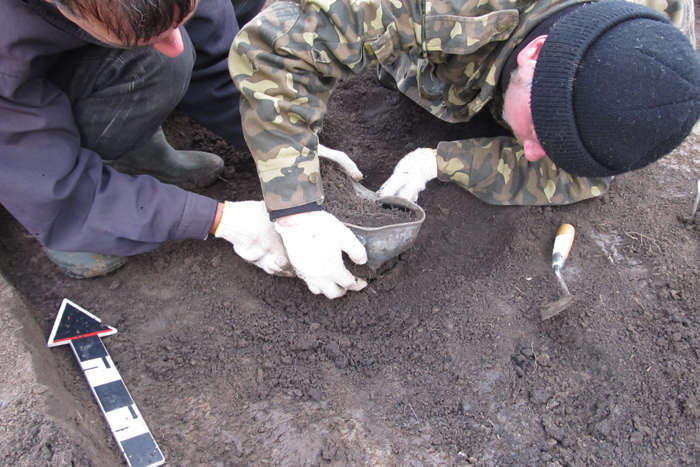 Вінницькі археологи знайшли унікальне поховання (фото)