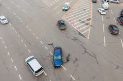 Від удару Kiа закрутило на дорозі