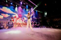 Київський клуб запускає покази сімейного шоу для людей з порушеннями слуху