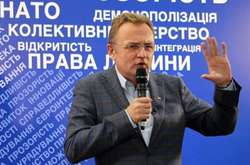 Садовий знявся з президентських перегонів на користь Гриценка 