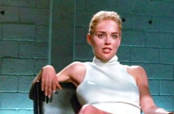 Неотразимая Шэрон Стоун поразила своим луком на вечеринке в Беверли-Хиллз