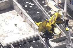 У Флориді легкомоторний літак врізався в хмарочос, загинув пілот