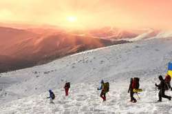 Рятувальники попередили про небезпеку лавин у Карпатах