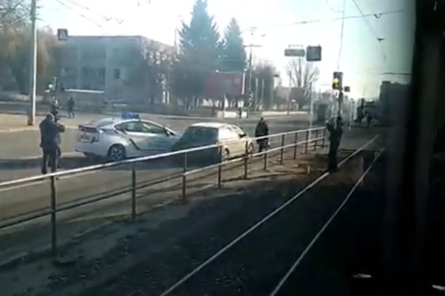 У Вінниці поліцейський Prius протаранив автівку