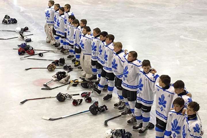 Депутати Київради проголосували за створення дитячої школи легендарного хокейного клубу