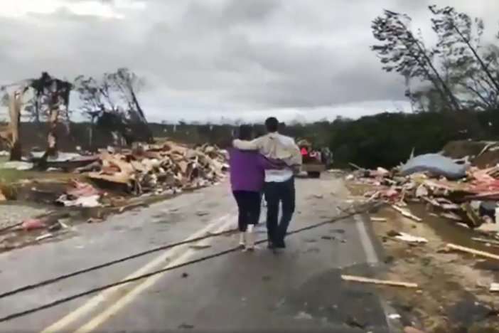 Кількість жертв від торнадо в Алабамі зросла до 22 осіб 