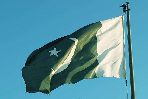 Пакистан продовжив заборону на польоти літаків