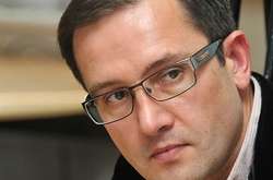 Порошенко звільнив Уманського з посади радника