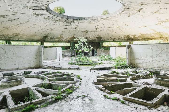 Яркие кадры заброшенных мест, сделанные талантливым фотографом из Бельгии