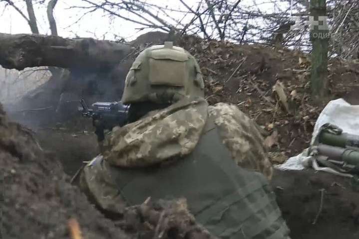 Ситуация на Донбассе: с начала суток двое украинских военных получили ранения