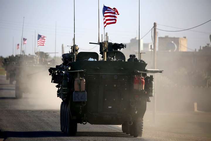 Трамп передумал выводить войска США из Сирии