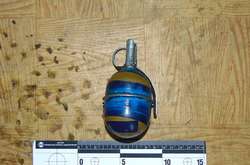  Поліція виявила у рюкзаку чоловіка дві гранати 